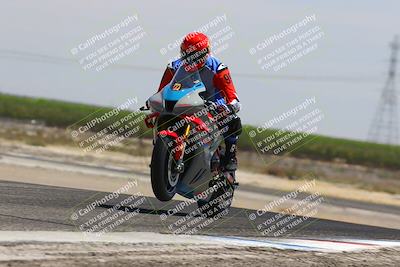 media/Aug-03-2025-TrackDaz (Sun) [[bf4a71acf9]]/A Group/12pm (Wheelie Bump)/